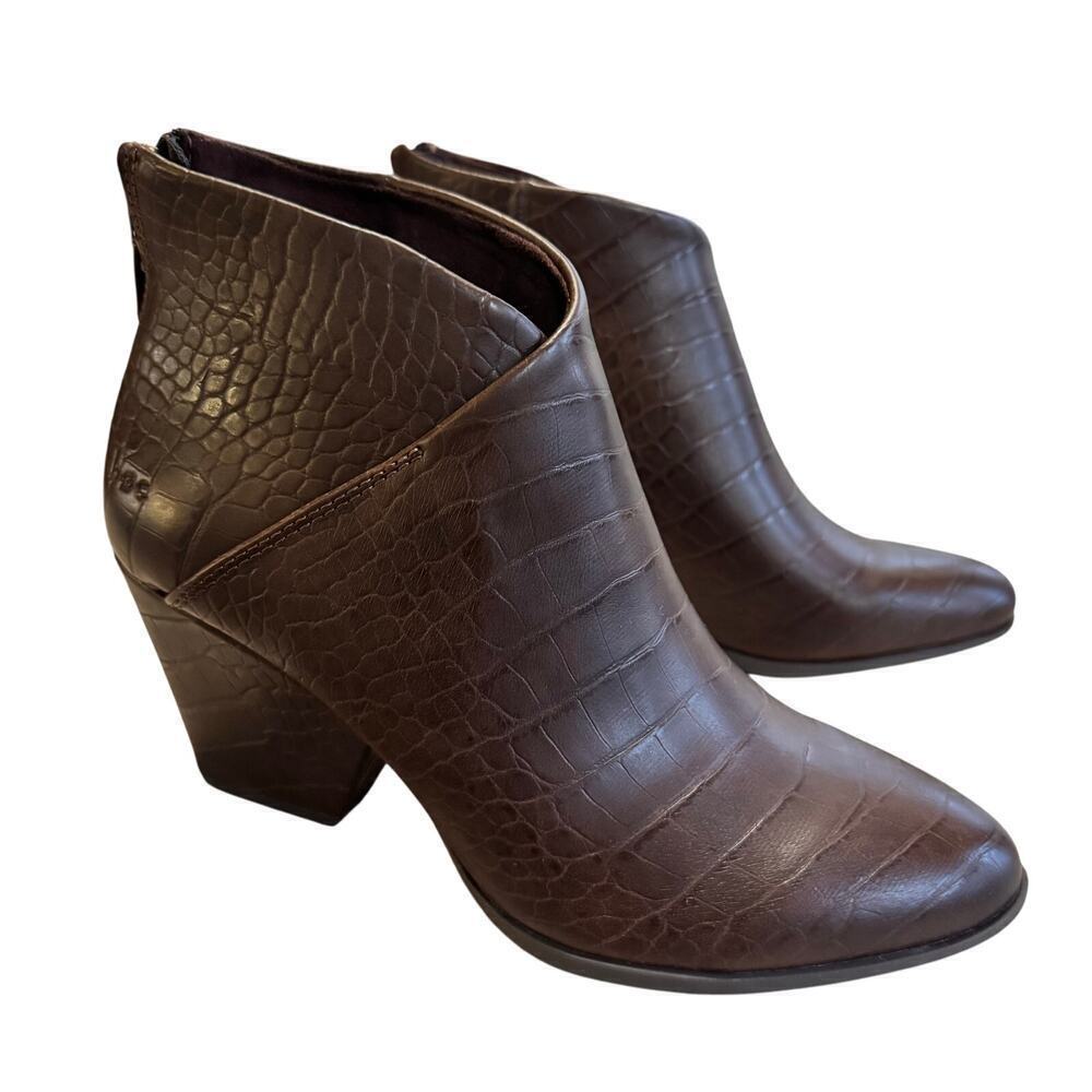 NWOB B.O.C. by Born Ankle Booties Women’s 7.5 Brown Reptile Faux Leather